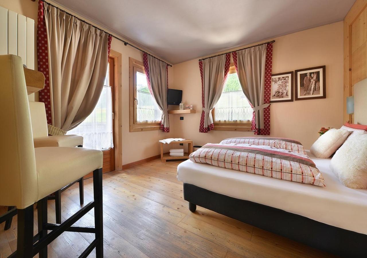 Hotel Astra Ливиньо Екстериор снимка
