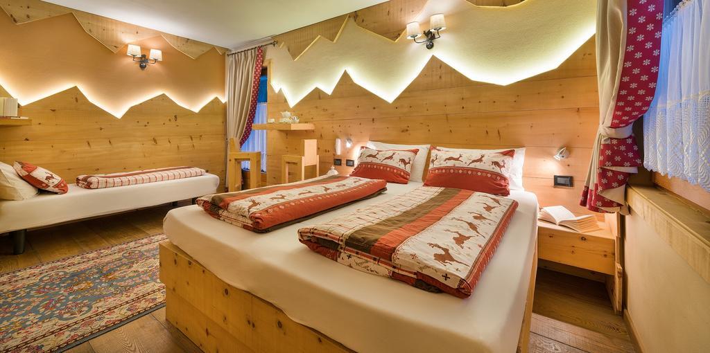 Hotel Astra Ливиньо Екстериор снимка