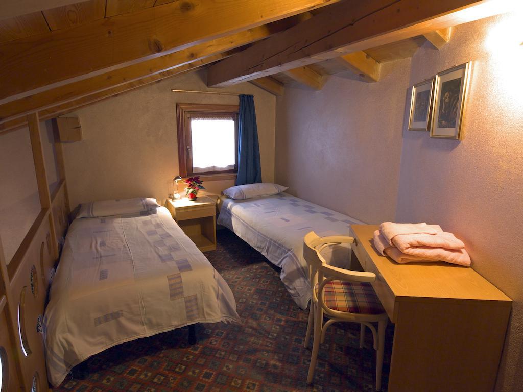 Hotel Astra Ливиньо Стая снимка